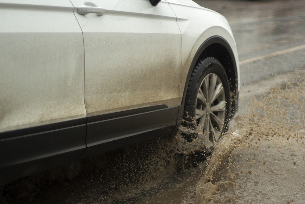 Winter roads take their toll on your vehicle wheels Photo ID 225191756 © Oleg Kopyov | Dreamstime.com